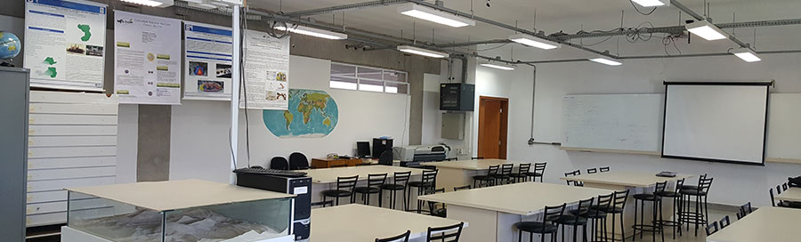 Laboratório de Cartografia e Ensino de Geografia